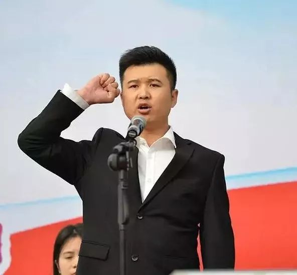 团体操动作编排_团体操展示_学生团体操队形图片
