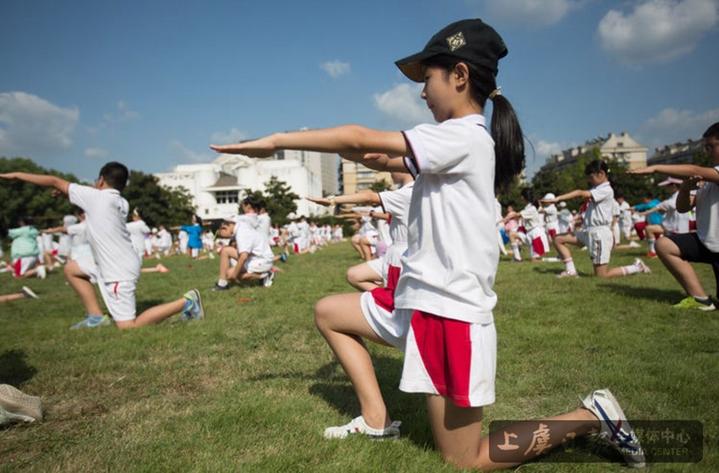 学生团体操队形图片_团体操的基本队形_团体操动作造型图