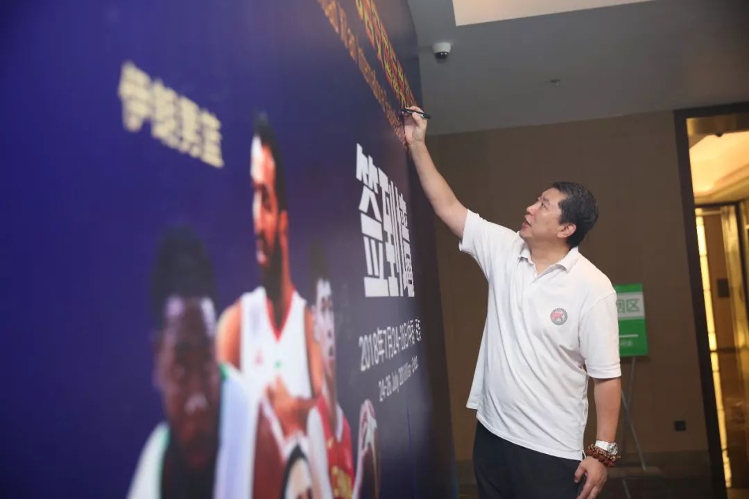 古城篮球冠军有哪些球员_古城篮球球员冠军有哪些_古城篮球球员冠军有谁