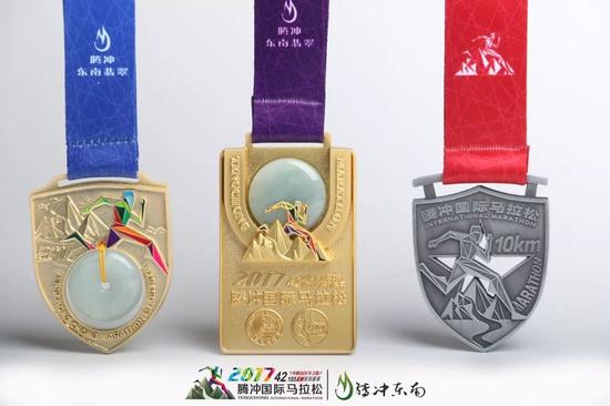 腾中马拉松_马拉松奔中什么意思_北京马拉松雾霾中开跑