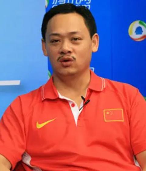 励志哥举重冠军视频_励志的举重冠军_举重冠军励志哥