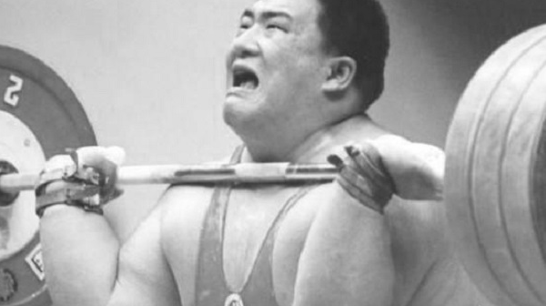 举重冠军个子_举重冠军身高_个子高的举重运动员