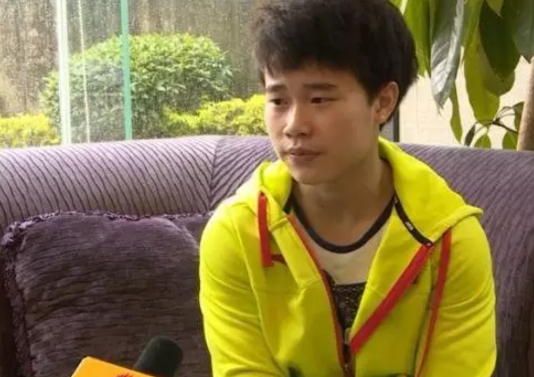 个子高的举重运动员_举重冠军身高_举重冠军个子