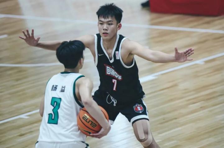 临海篮球队_临海篮球比赛全国冠军_临海篮球协会